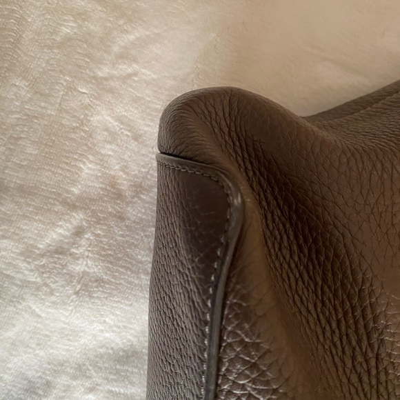 🤎gently used huge Tory Burch leather bag🤎 - Picture 6 of 9